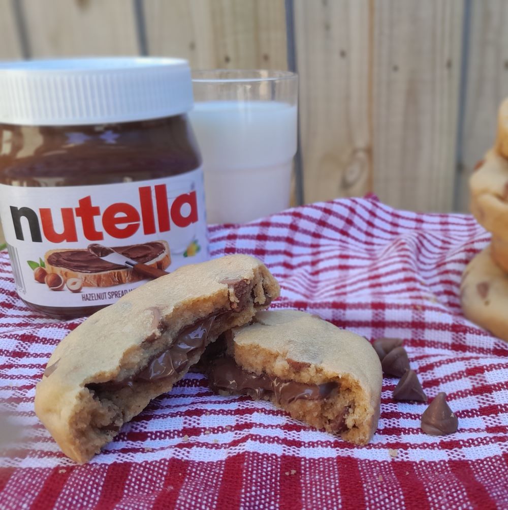 Stuffed nutella biscuits